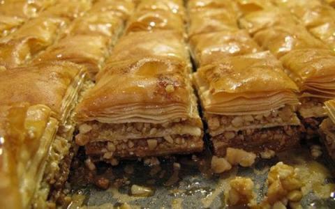 Baklava Walnut Full Tray